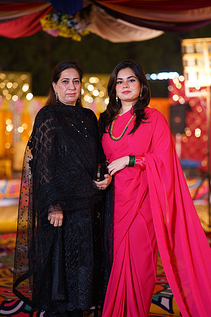 Mahnoor & Farooq Mehndi 00223