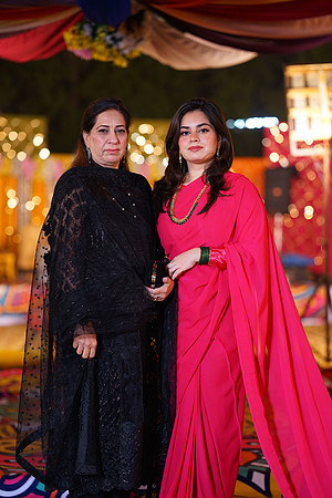Mahnoor & Farooq Mehndi 00224