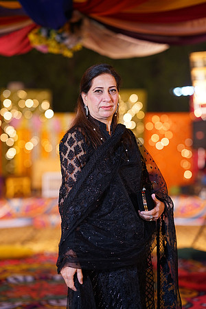 Mahnoor & Farooq Mehndi 00237