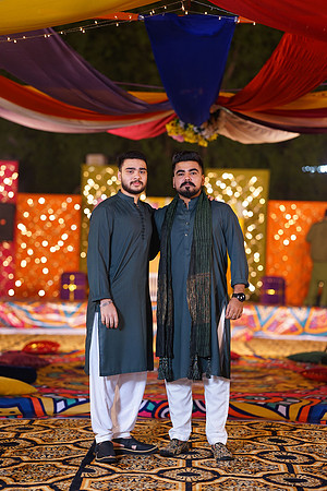 Mahnoor & Farooq Mehndi 00247