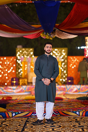 Mahnoor & Farooq Mehndi 00251