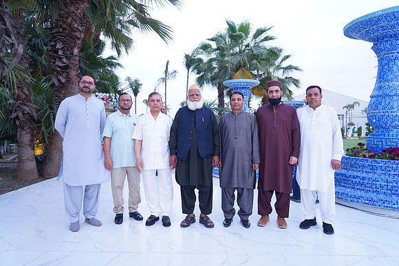 Rosa Blanca Iftaari 00022