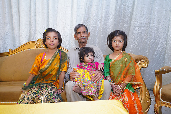 Mehak & Laraib Mehndi 00039