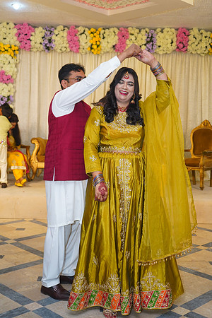 Mehak & Laraib Mehndi 00077