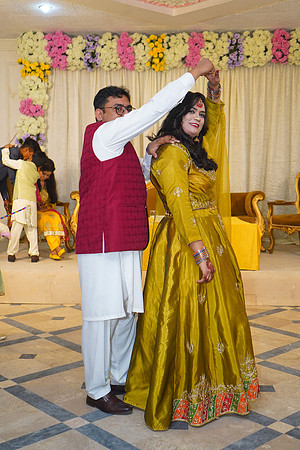 Mehak & Laraib Mehndi 00078