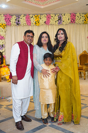 Mehak & Laraib Mehndi 00083