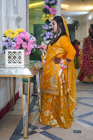Mehak & Laraib Mehndi 00123