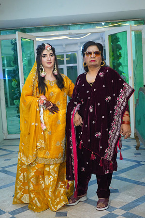 Mehak & Laraib Mehndi 00175