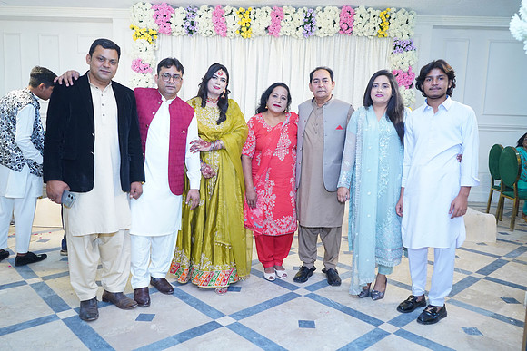 Mehak & Laraib Mehndi 00183