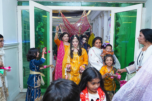 Mehak & Laraib Mehndi 00196