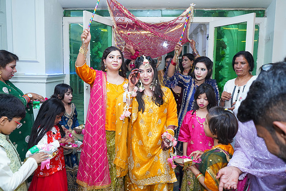 Mehak & Laraib Mehndi 00205