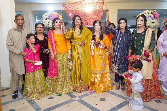 Mehak & Laraib Mehndi 00216