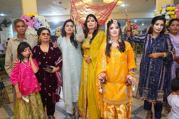 Mehak & Laraib Mehndi 00221
