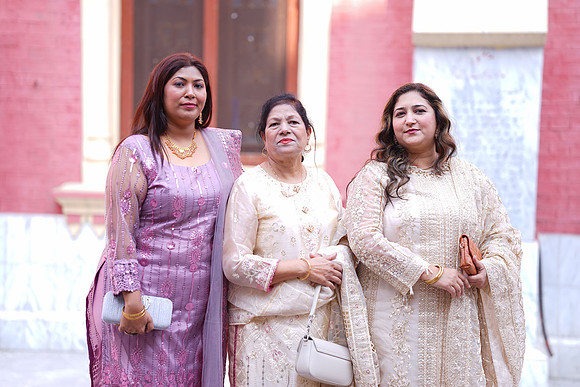 Mehak & Laraib Barat 00003