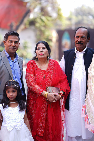 Mehak & Laraib Barat 00009