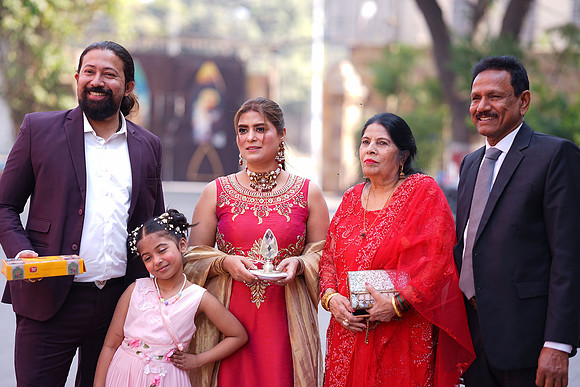 Mehak & Laraib Barat 00010