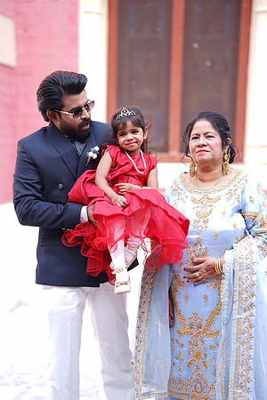 Mehak & Laraib Barat 00027