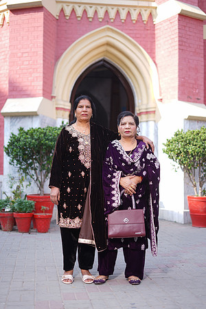Mehak & Laraib Barat 00064