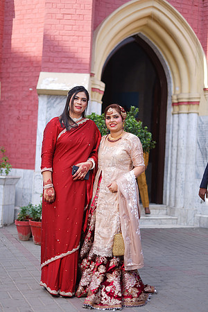 Mehak & Laraib Barat 00069