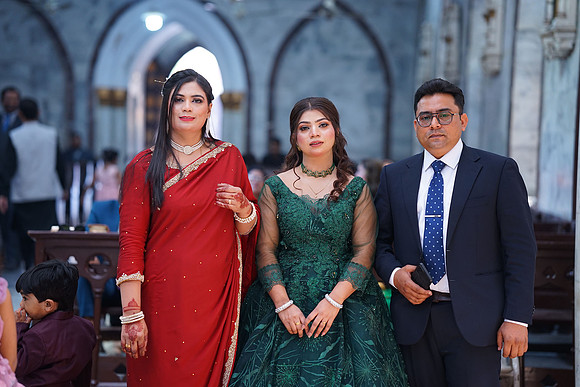 Mehak & Laraib Barat 00154