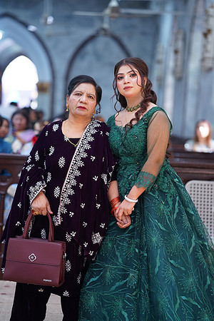 Mehak & Laraib Barat 00166
