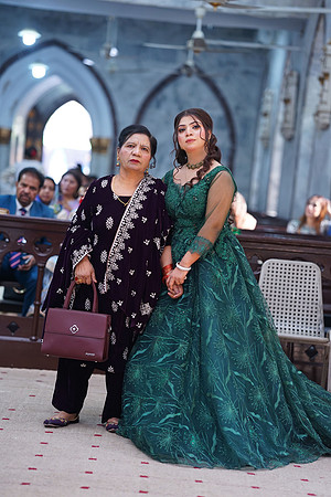 Mehak & Laraib Barat 00167