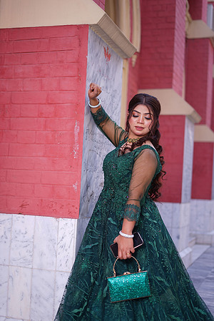 Mehak & Laraib Barat 00208