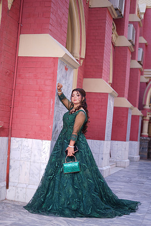 Mehak & Laraib Barat 00210