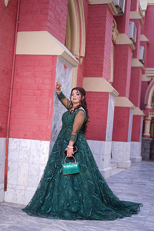 Mehak & Laraib Barat 00211
