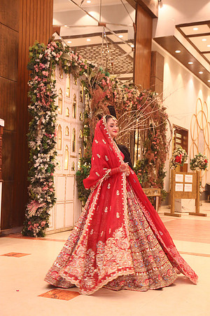 Shahroz & Fariha Barat 00162