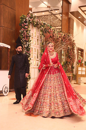 Shahroz & Fariha Barat 00163