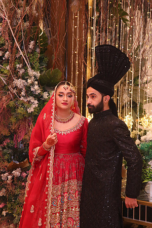 Shahroz & Fariha Barat 00177