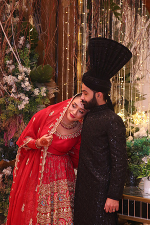 Shahroz & Fariha Barat 00178