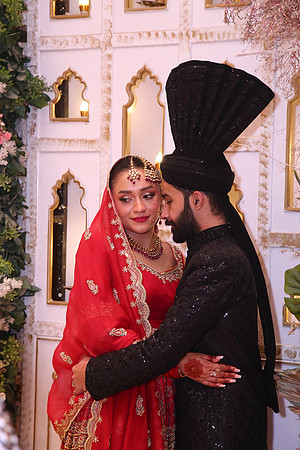 Shahroz & Fariha Barat 00195