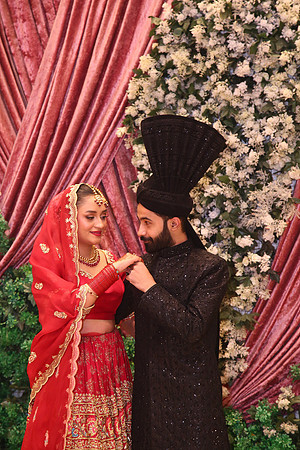 Shahroz & Fariha Barat 00219