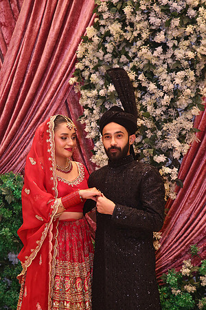 Shahroz & Fariha Barat 00221