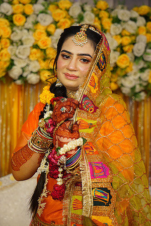Rafiya & Fahad Mehndi 00066