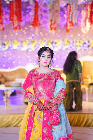 Ayesha & Naveed Mehndi 00002