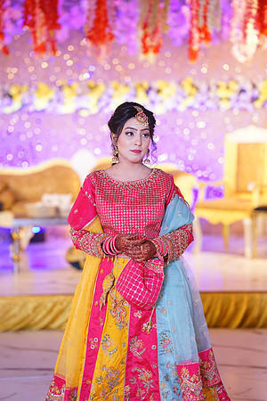 Ayesha & Naveed Mehndi 00004