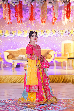 Ayesha & Naveed Mehndi 00009