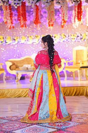 Ayesha & Naveed Mehndi 00011