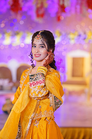 Ayesha & Naveed Mehndi 00030
