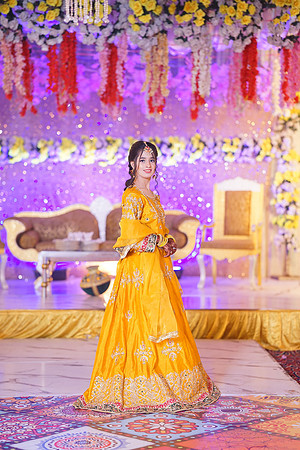Ayesha & Naveed Mehndi 00036
