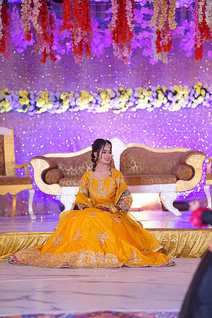 Ayesha & Naveed Mehndi 00045