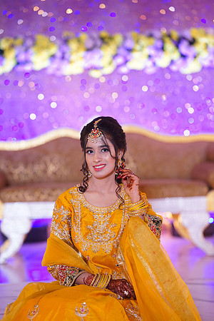 Ayesha & Naveed Mehndi 00049