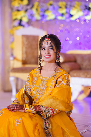 Ayesha & Naveed Mehndi 00052