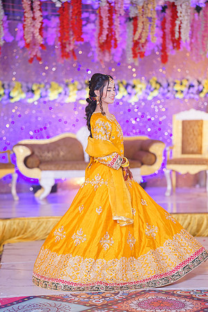 Ayesha & Naveed Mehndi 00068