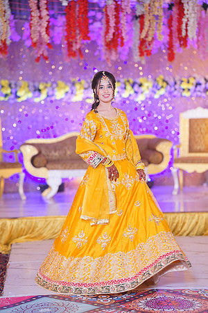 Ayesha & Naveed Mehndi 00067