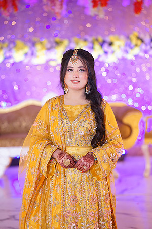 Ayesha & Naveed Mehndi 00082
