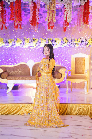 Ayesha & Naveed Mehndi 00085